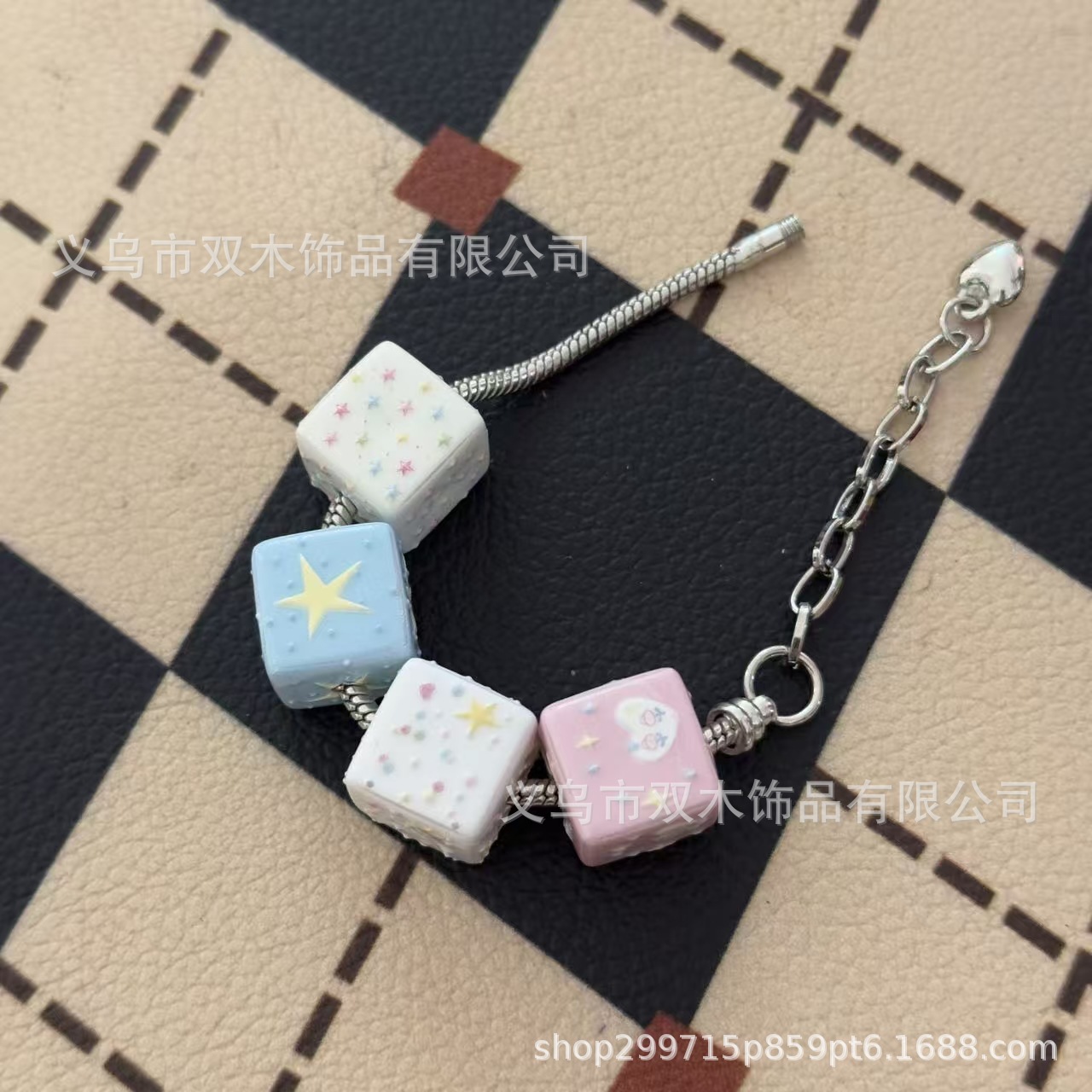 10 stuks 14mm bedrukte reliëf  - Phone Accessories Beads recensie en prijs